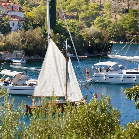 Stunning Brac 5 Bedrooms Infinite Stunning Sea Views Seafront Location Villa *