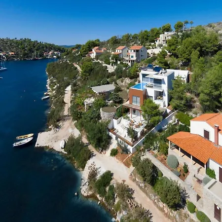 Stunning Brac 5 Bedrooms Infinite Stunning Sea Views Seafront Location