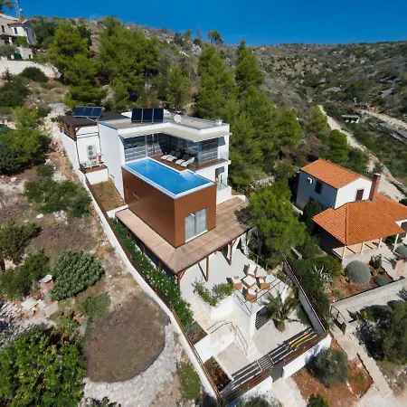 Stunning Brac 5 Bedrooms Infinite Stunning Sea Views Seafront Location