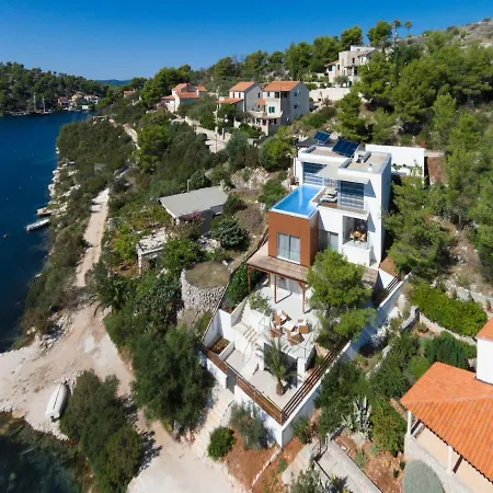 Stunning Brac 5 Bedrooms Infinite Stunning Sea Views Seafront Location Villa *