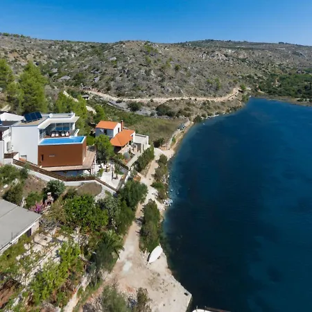 Villa Stunning Brac 5 Bedrooms Infinite Stunning Sea Views Seafront Location Sutivan