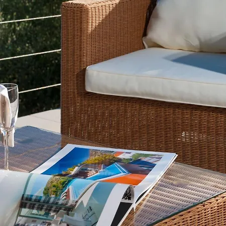 Stunning Brac 5 Bedrooms Infinite Stunning Sea Views Seafront Location *