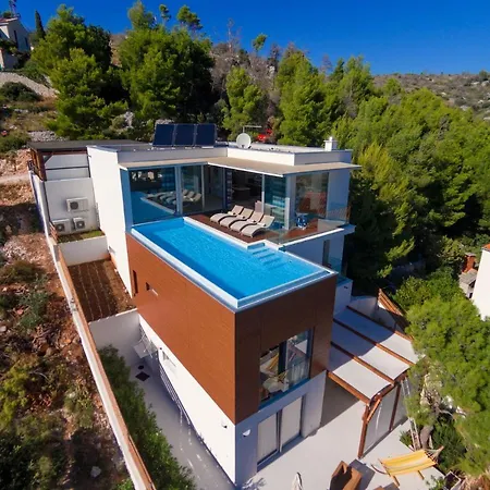 Stunning Brac 5 Bedrooms Infinite Stunning Sea Views Seafront Location Villa *