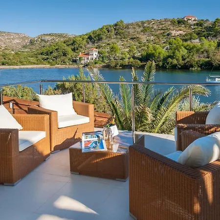 Stunning Brac 5 Bedrooms Infinite Stunning Sea Views Seafront Location Villa Sutivan