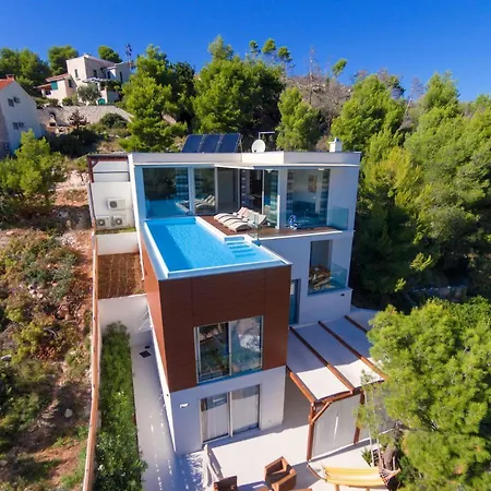 Villa Stunning Brac 5 Bedrooms Infinite Stunning Sea Views Seafront Location *