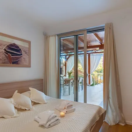 Stunning Brac 5 Bedrooms Infinite Stunning Sea Views Seafront Location Villa